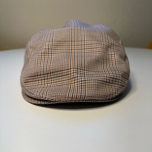 New hat - Picture 3 of 3